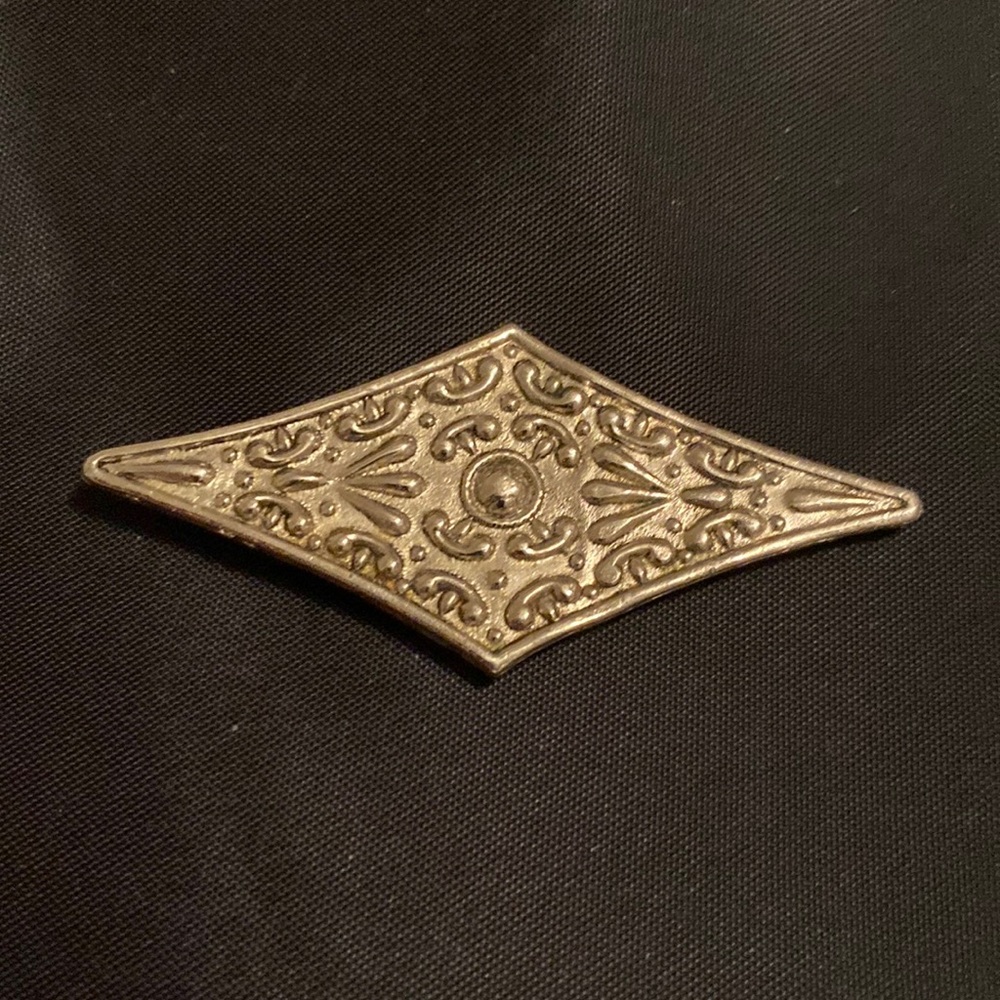 Vintage Art Deco Style Brooch